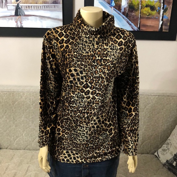 🌺BEAUTIFUL ANIMALS PRINT SWEATER SIZE M-L - Picture 3 of 10